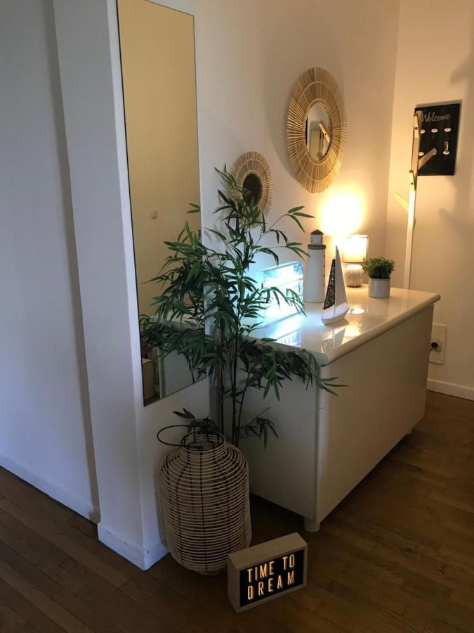 Charmant Appartement Au Coeur De Juan Les Pins Антиб Екстериор снимка
